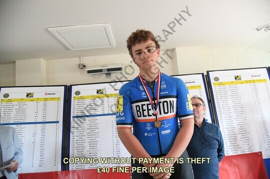 A-Presentation-3381-1779