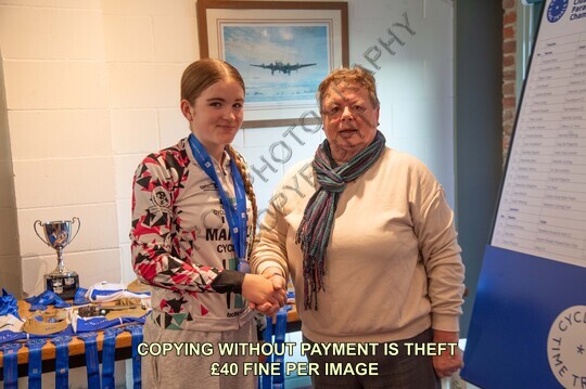 A-Presentation-3589-1172