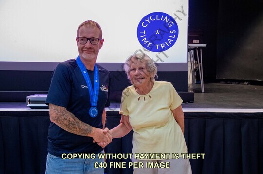 A-Presentation-3654-1291